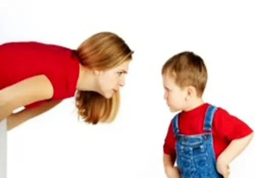 نحوه صحیح برخورد با کودک لجباز 
