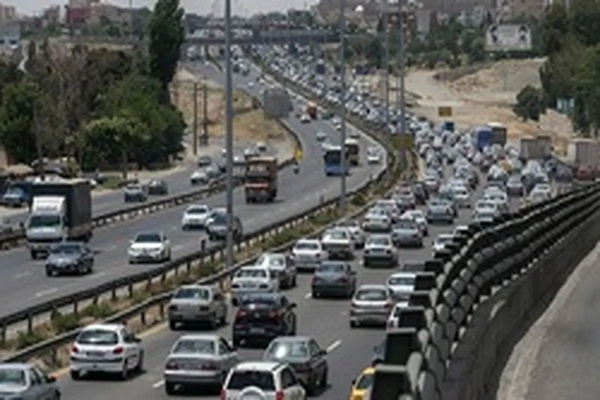 ترافیک سنگین بزرگراه‌های شهر تهران را قفل کرد