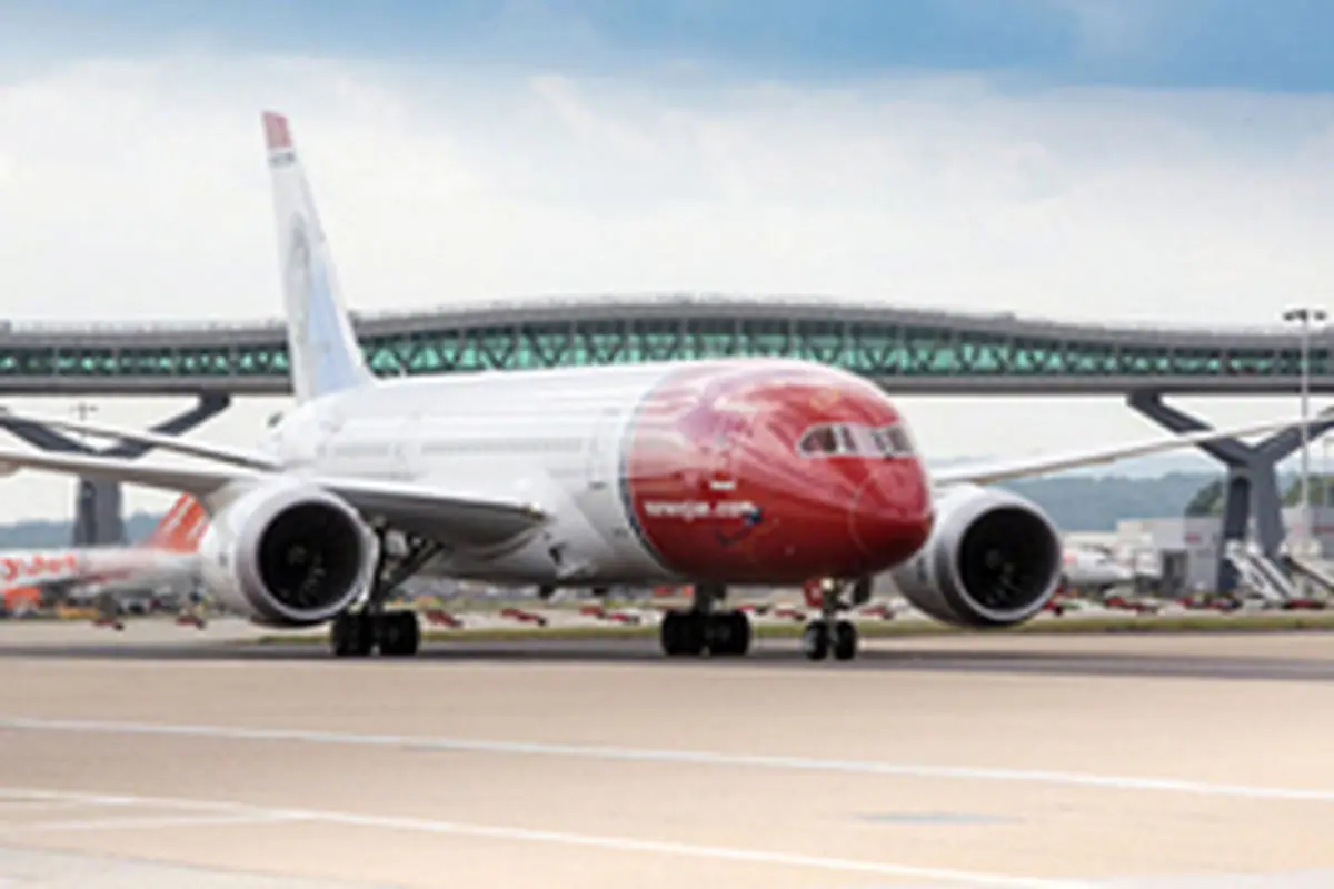 تهدید به بمب‌گذاری در هواپیمای مسافربری نروژ