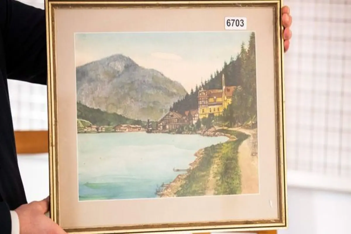 نقاشی‌های هیتلر فروش نرفت