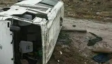 واژگونی ون گردشگران خارجی در فارس