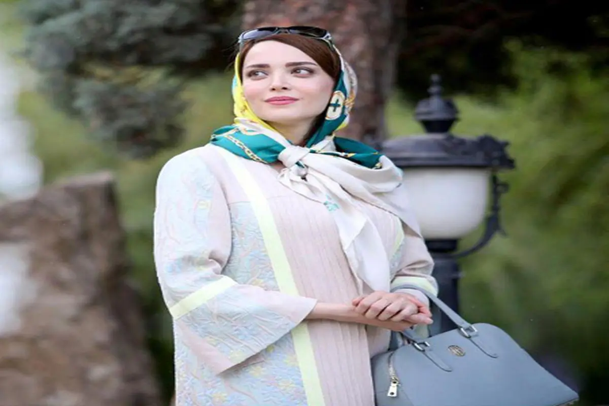 شیکترین مدل مانتوهای بهنوش طباطبایی