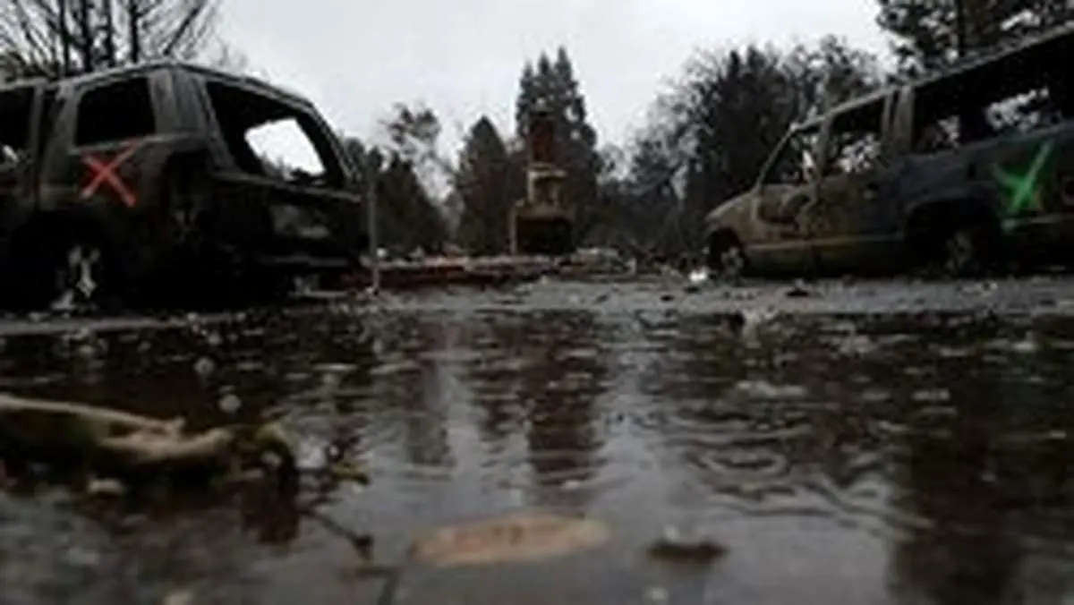 هشدار طوفان و سیل برای مناطق سوخته کالیفرنیا