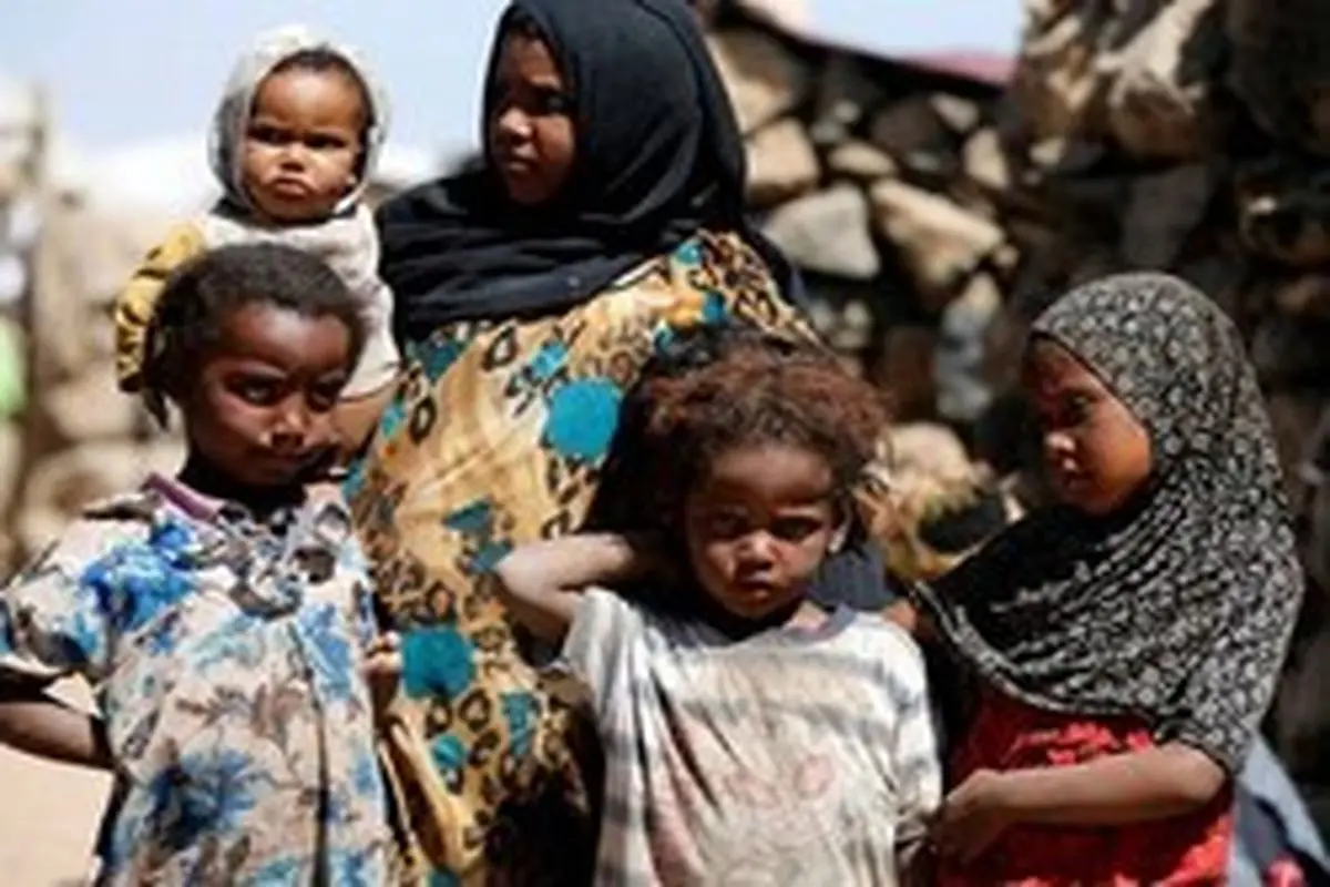 چند نفر از مردم یمن با گرسنگی شدید روبرو هستند؟