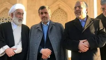 تیپ خاص احمدی نژاد در حرم امام خمینی (ره)