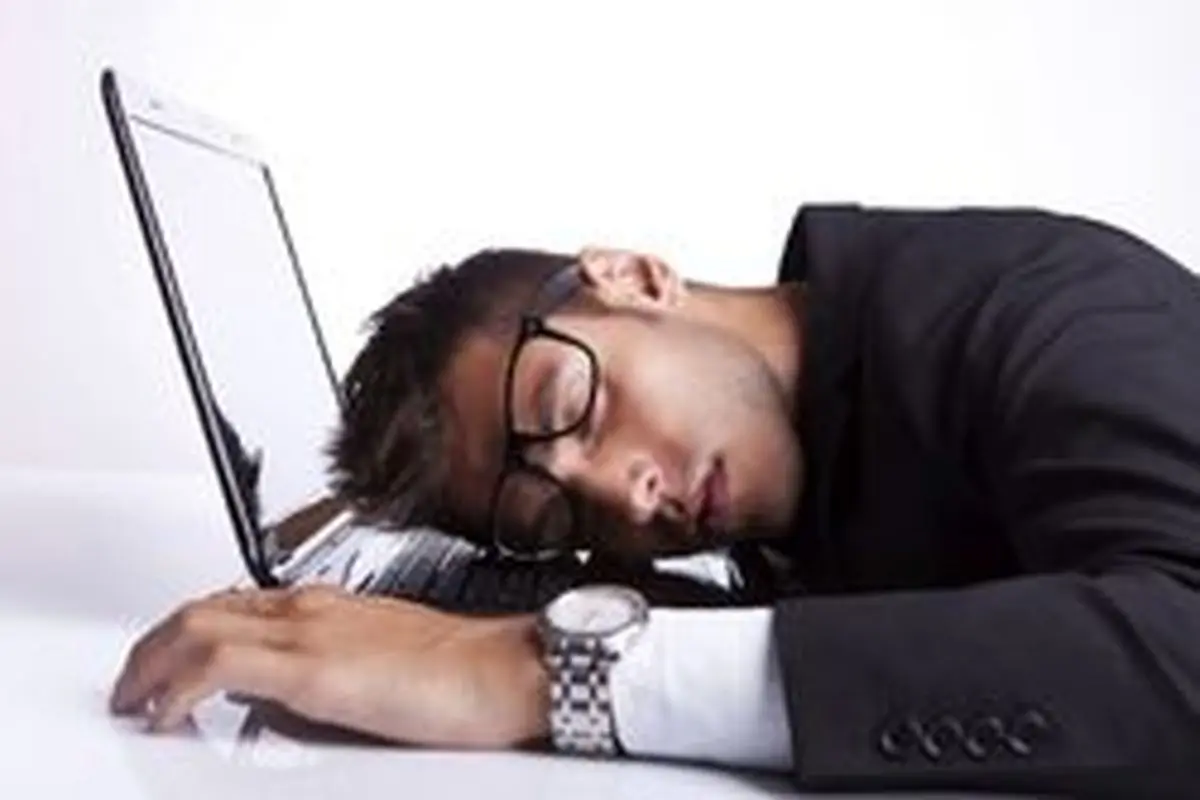 موثرترین روش ها برای رفع خواب‎آلودگی و خستگی در محیط کار