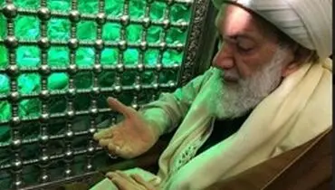 شیخ عیسی قاسم به حرم رضوی مشرف شد +عکس