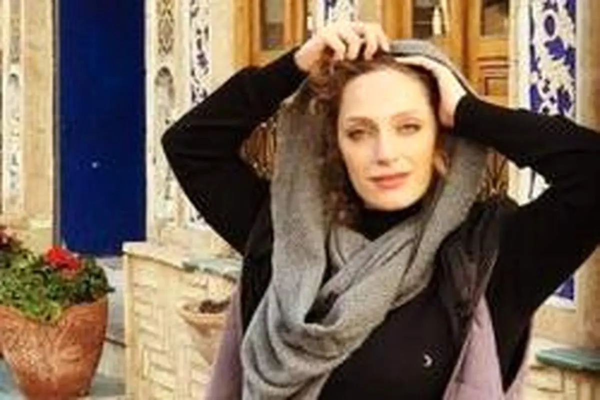 تیپ عجیب نگین معتضدی در افتتاحیه سریال رقص روی شیشه