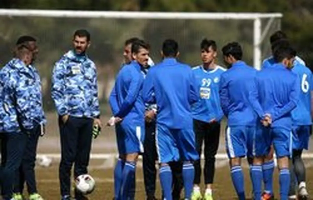 زمان بازی فولاد و استقلال تغییر کرد