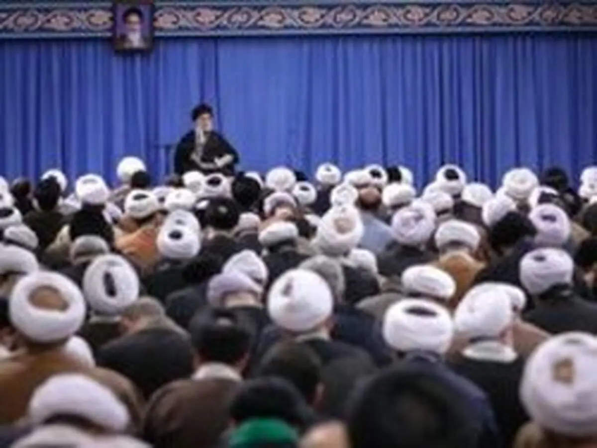 رهبر انقلاب: مسئولان بی حوصلگی و ناامیدی را از خود دور کنند