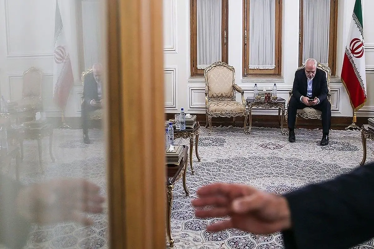 ظریف استعفا داد/ تکذیب پذیرش استعفای وزیر امور خارجه/ واکنش آمریکا