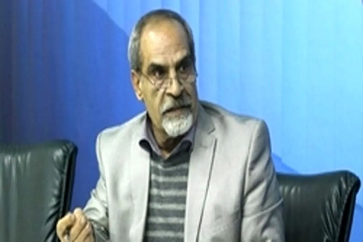 نعمت احمدی: خوشحالم از اینکه ظریف استعفا داد!