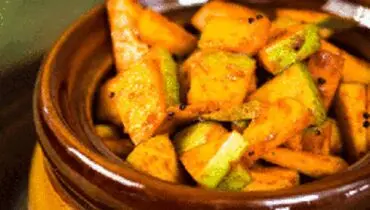 طرز تهیه ترشی بِه خوش عطر و بو