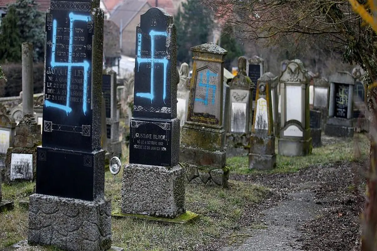 اوج یهودی ستیزی در اروپا با حمله به قبرهای یهودیان