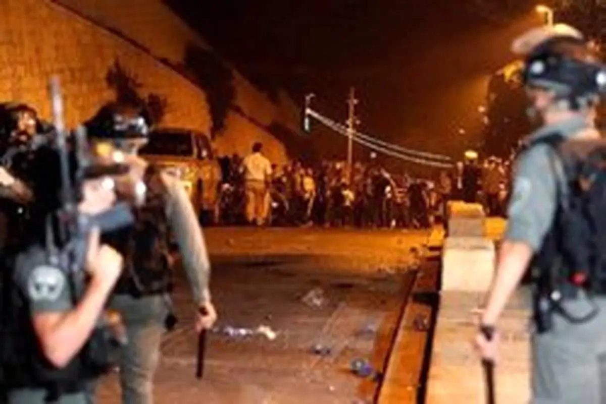 زخمی شدن ۱۰ فلسطینی در حمله صهیونیستها به مسجدالاقصی