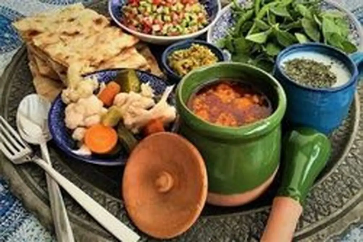طرز تهیه آبگوشت خوشمزه، به سبک دیزی سرا‌های معروف