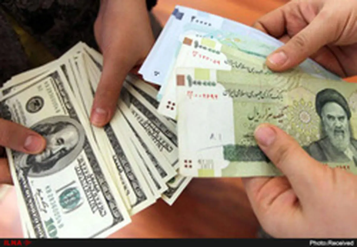 نرخ فروش هفتگی دلار در سامانه سنا به ۱۲۵۰۴ تومان رسید