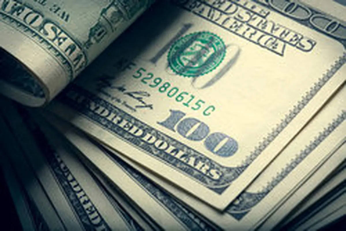نرخ دلار در بانک و صرافی چقدر فرق دارد؟