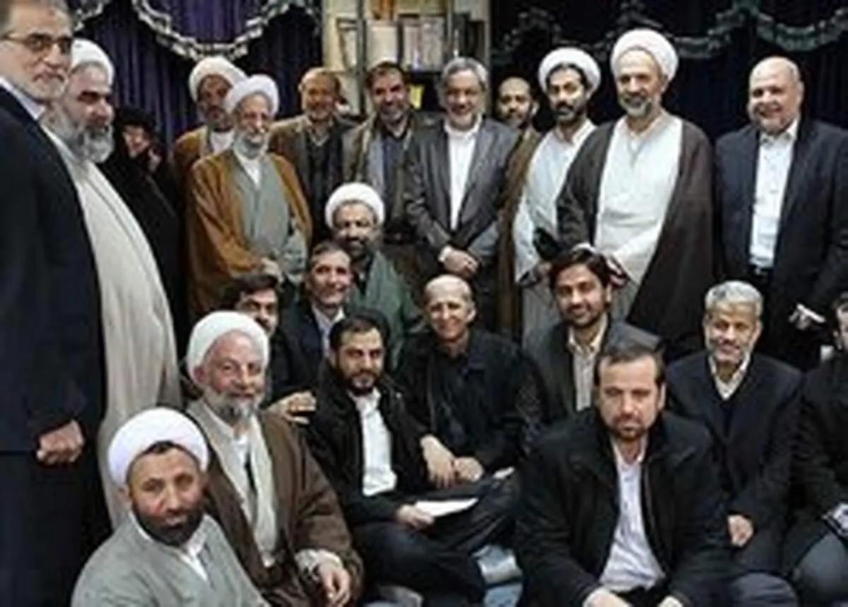 چرا جبهه پایداری خود را زیر عبای آیت‌الله پنهان می کند؟