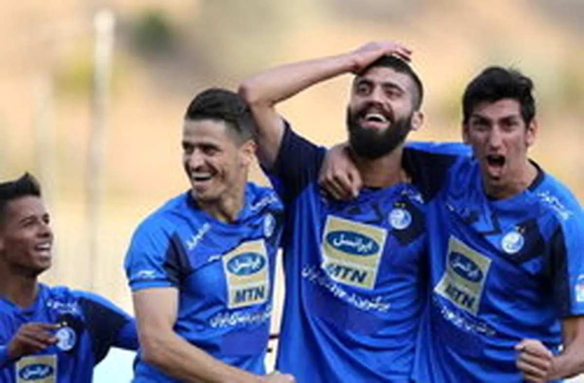 مدافع استقلال مصدوم شد؟