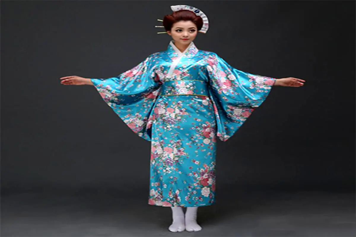 کیمونو لباس سنتی ژاپنی