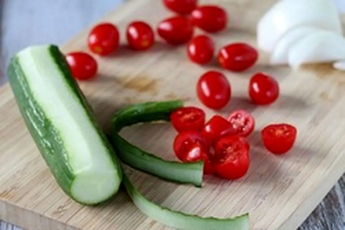 ۱۲ فایده گوجه فرنگی برای بدن