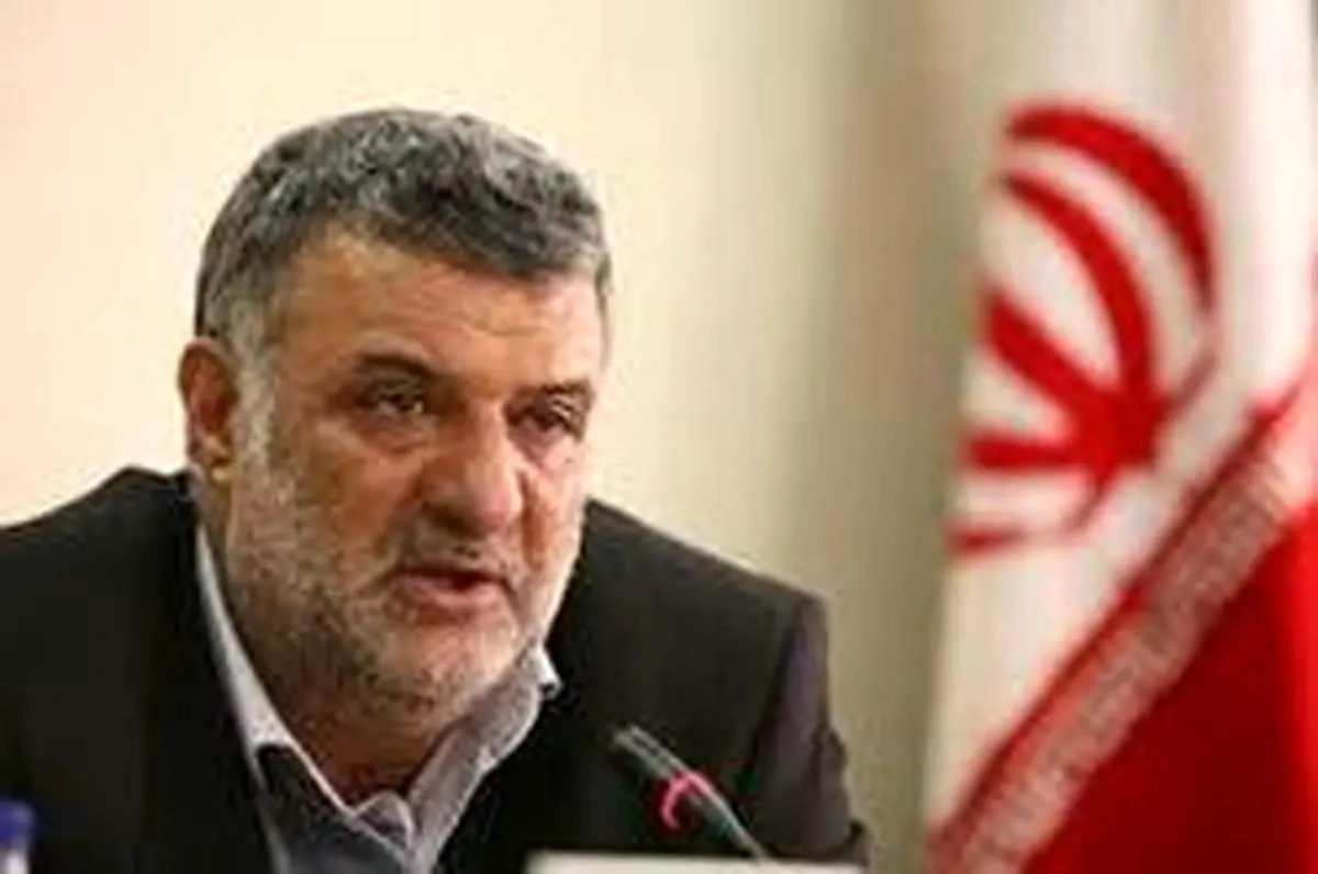 انتقاد شدید حجتی از بازار سیاه مرغ میدان بهمن/ از فرصت شب عید سوءاستفاده نکنید