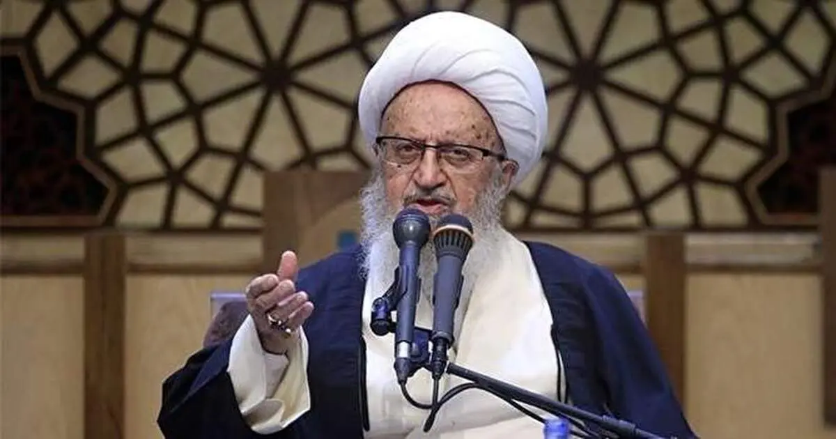 آیت‌الله مکارم شیرازی: مردم از دستگاه قضایی راضی نیستند