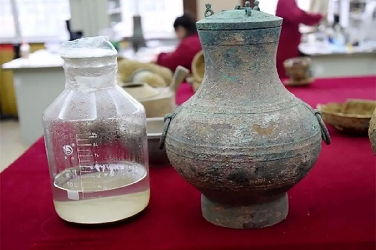 کشف نوشیدنی اکسیر حیات در مقبره دو هزار ساله
