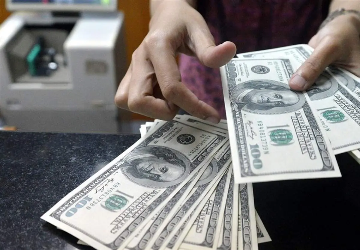 دلار در صرافی های ملی ۱۳۱۵۰ تومان شد