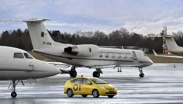 هواپیمای حامل بوتفلیقه ژنو را ترک کرد