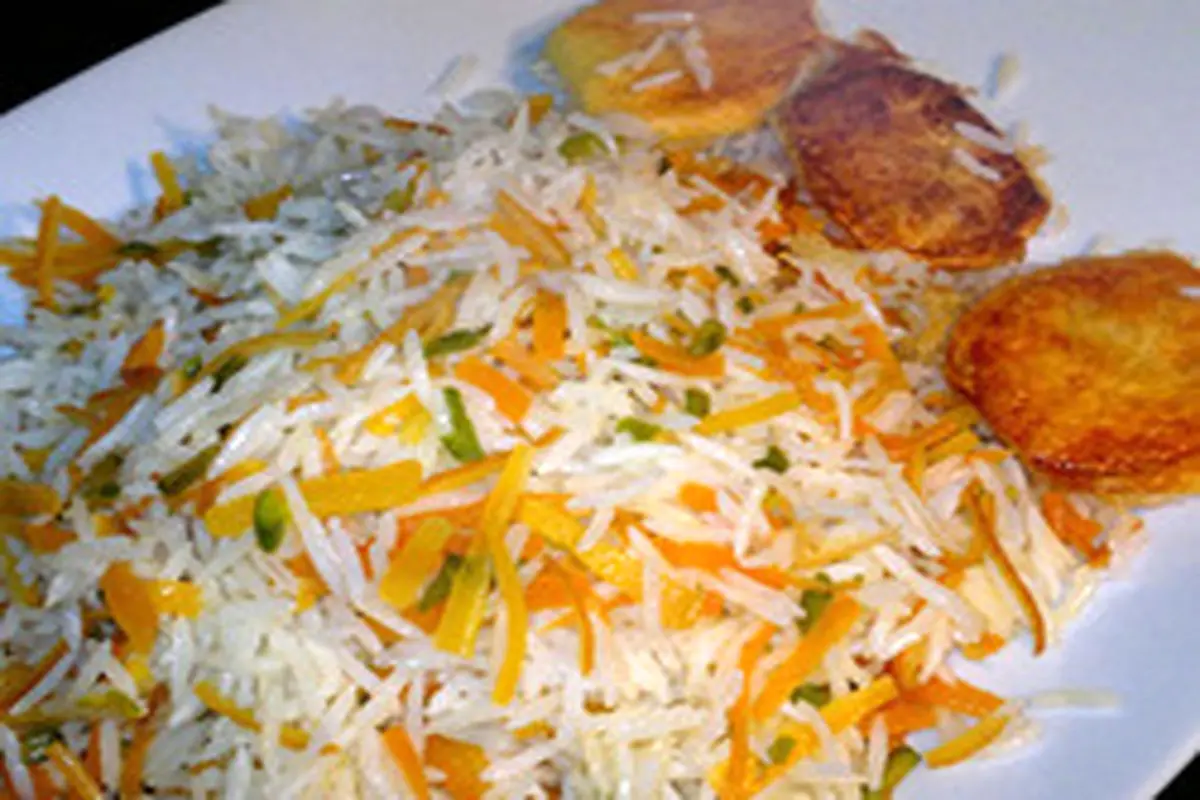 طرز تهیه هویج پلو با خلال پوست پرتقال مخصوص شب چهارشنبه سوری