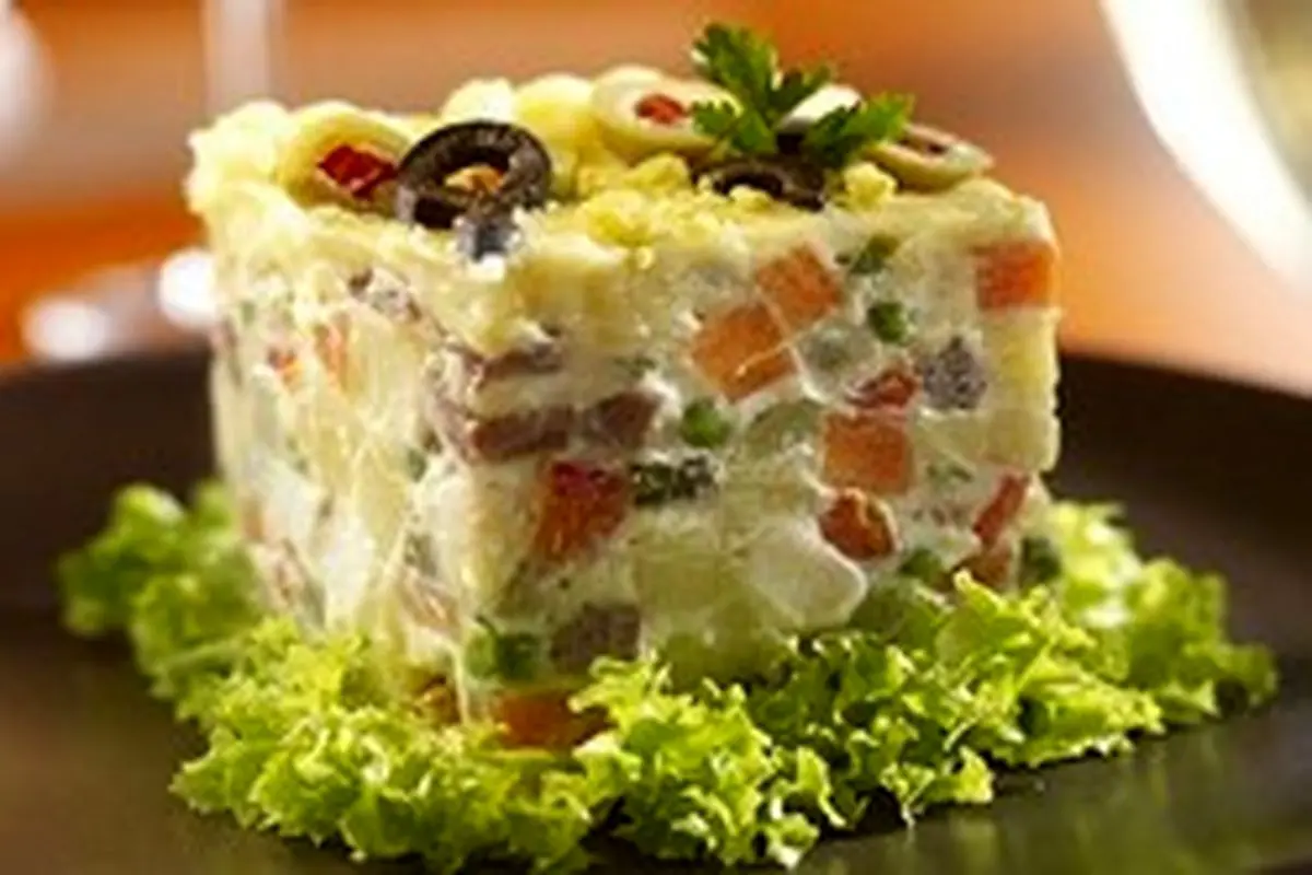 بهترین و معروف‌ترین غذا‌های رومانی؛ از بالموش گرفته تا سوپ سیرابی!