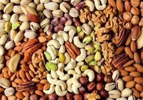 آجیل پاییزی با طعم گرانی؛ جهش قیمت خشکبار در ۱۲ آبان ۱۴۰۴