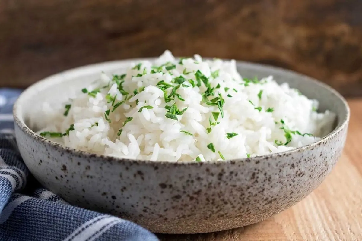 آیا برنج واقعا شکمتان را چاق می‌کند