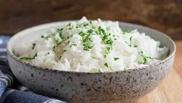 آیا برنج واقعا شکمتان را چاق می‌کند