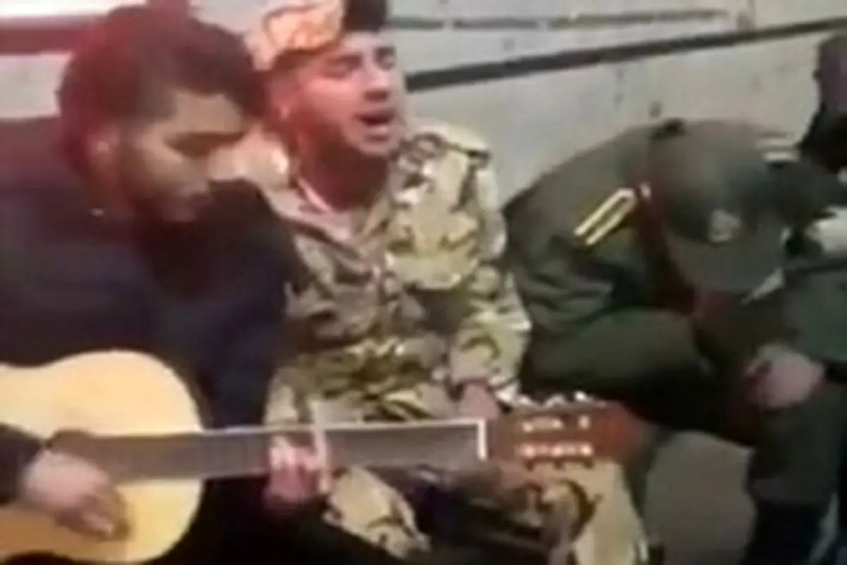 واکنش سردار کمالی به ویدیوی آواز غمگین دو سرباز