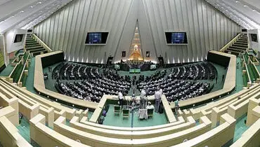 مجلسی‌ها یکشنبه سر کار می‌روند