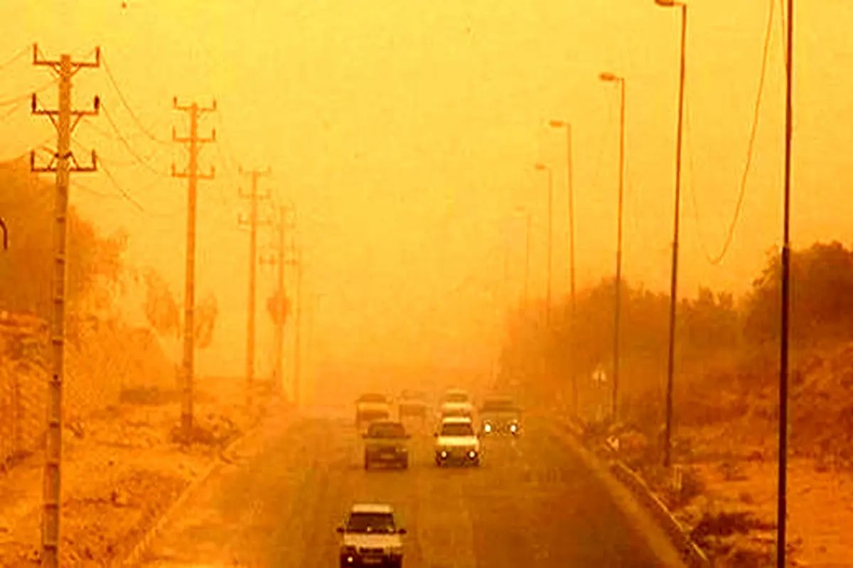 طوفان با سرعت بیش از ۱۰۰ کیلومتر در ساعت، شرق اصفهان را درهم کوبید