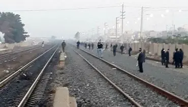 ریزش کوه قطار تهران-اهواز را متوقف کرد