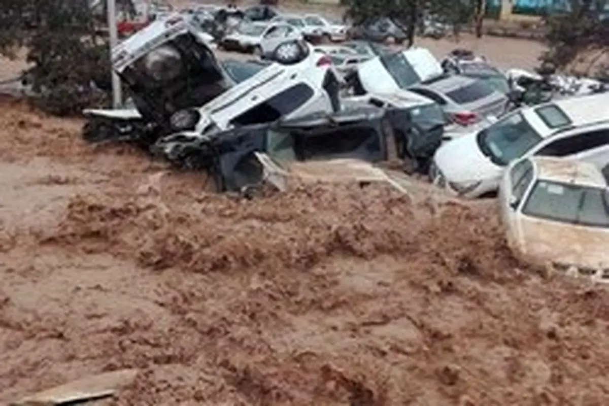 آمار جان‌باختگان حادثه سیل شیراز به ۲۱ نفر رسید