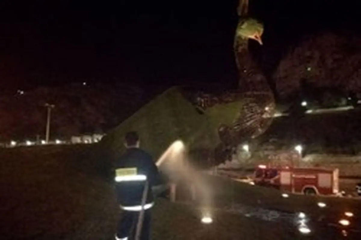 حادثه آتش‌سوزی طاووس دروازه قرآن شیراز عمدی اعلام شد