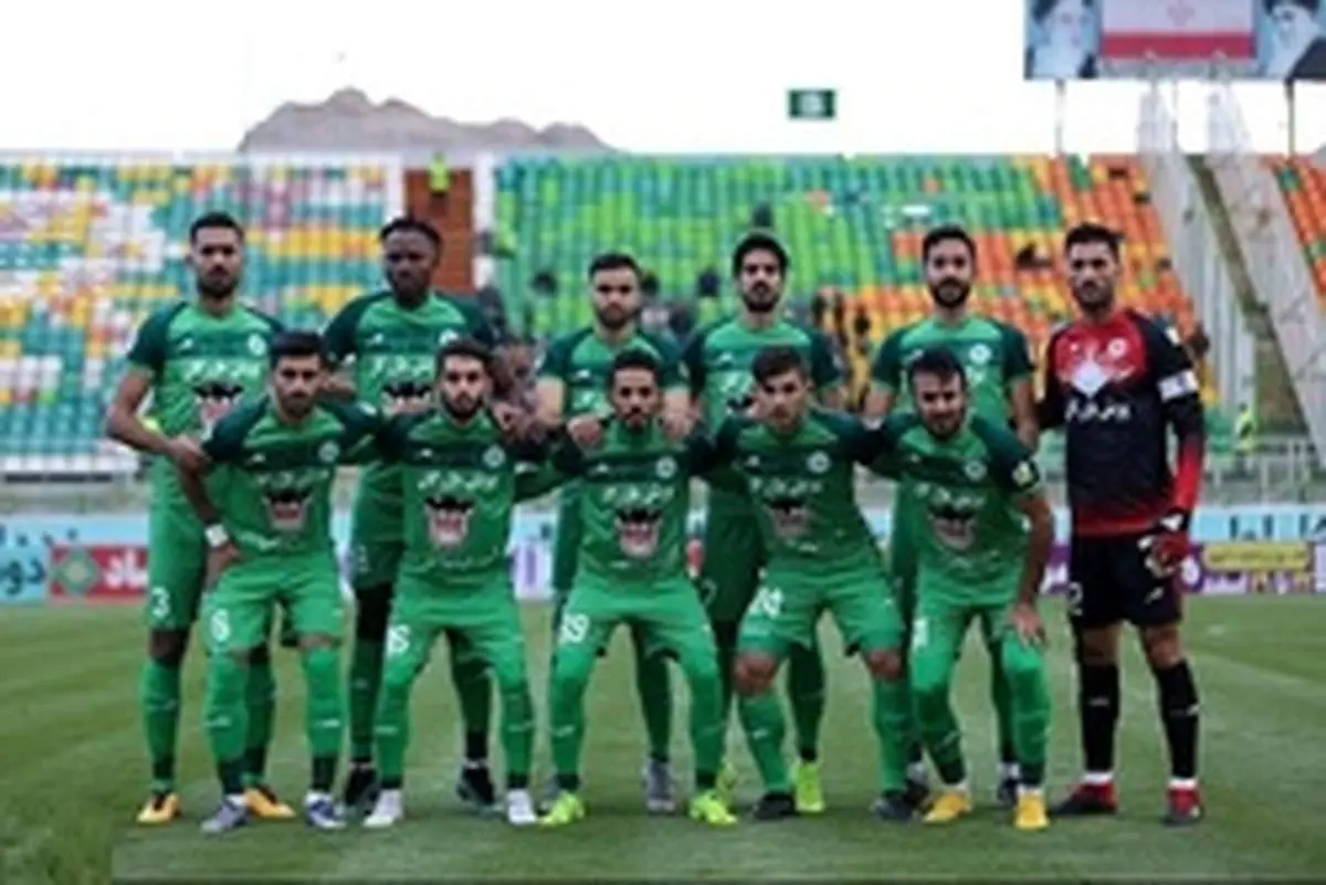 تیم فوتبال ذوبآهن راهی امارات شد