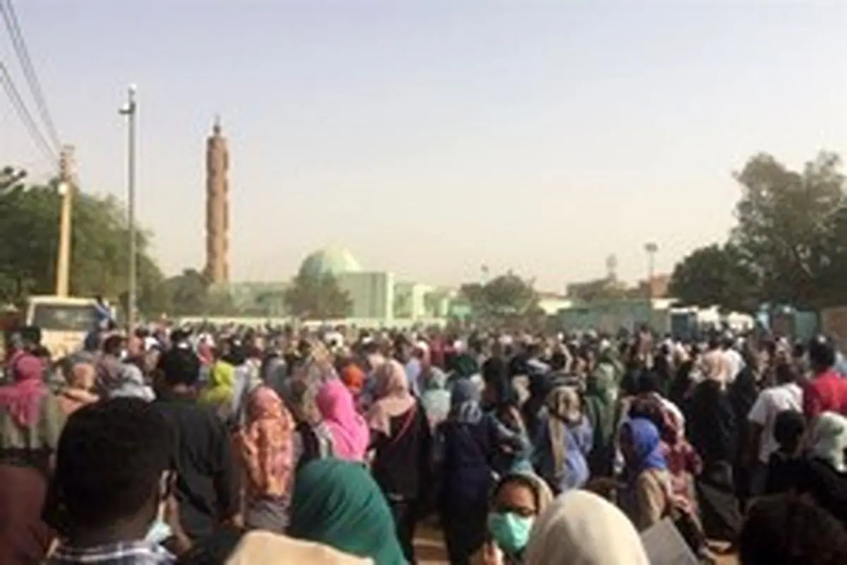 تظاهرات مجدد سودانی‌ها برای کناره‌گیری «البشیر»