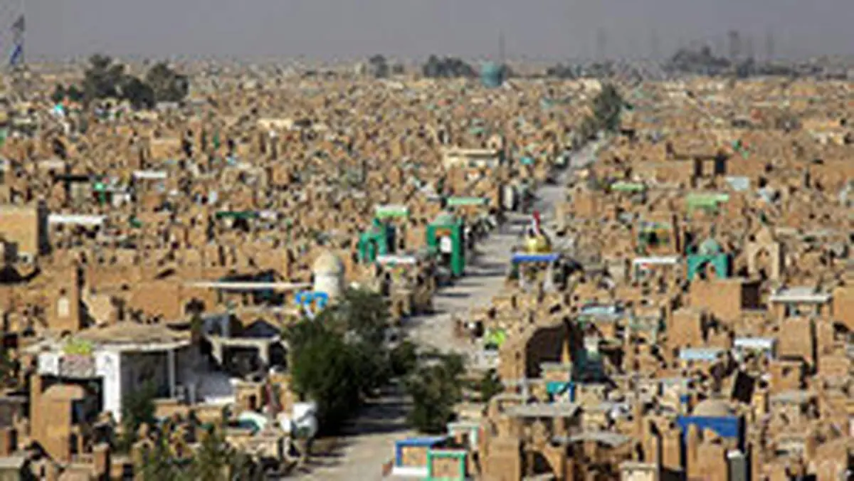 معرفی قبرستان وادی السلام، بزرگترین و پررازترین قبرستان دنیا