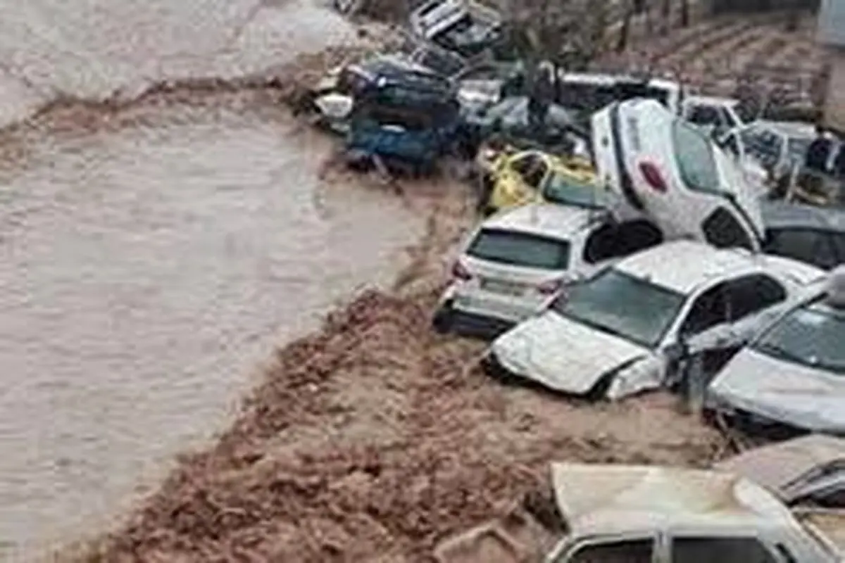 تعداد کشته شدگان حادثه سیل شیراز به ۲۱ تن رسید