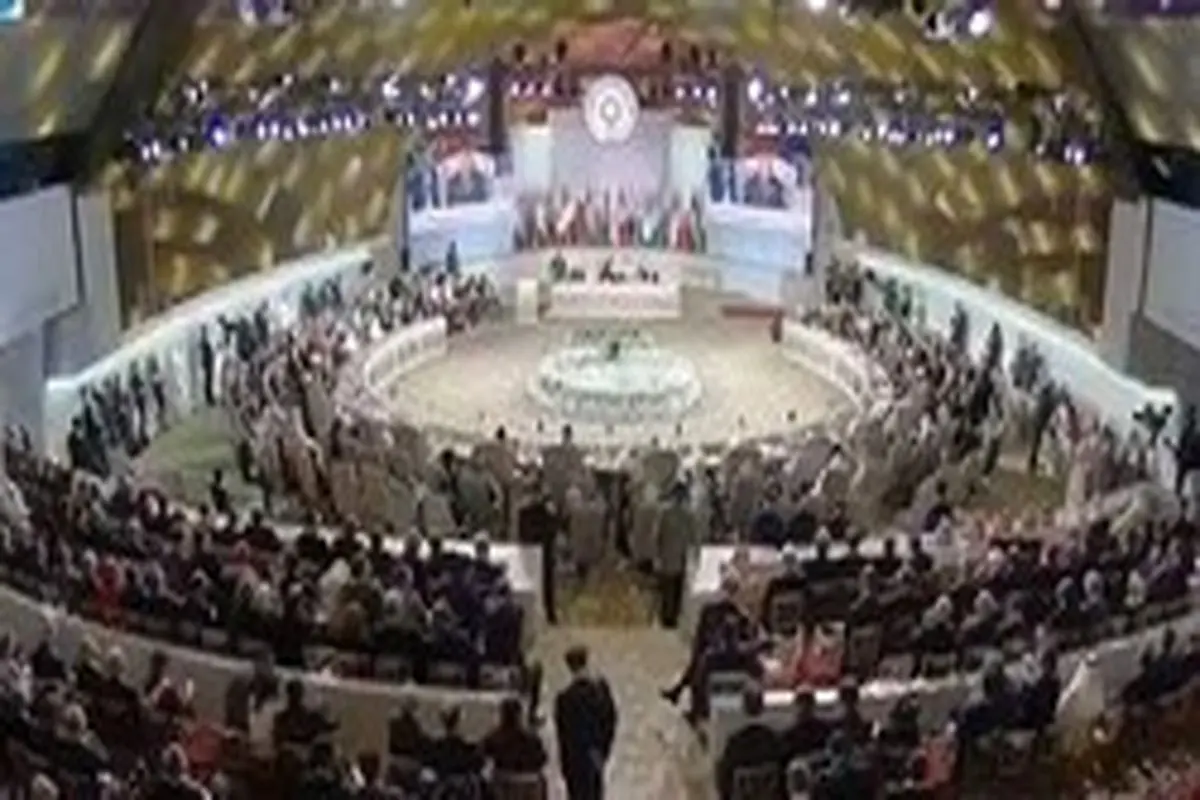 آغاز اجلاس سران عرب در تونس با لفاظی شاه سعودی علیه ایران
