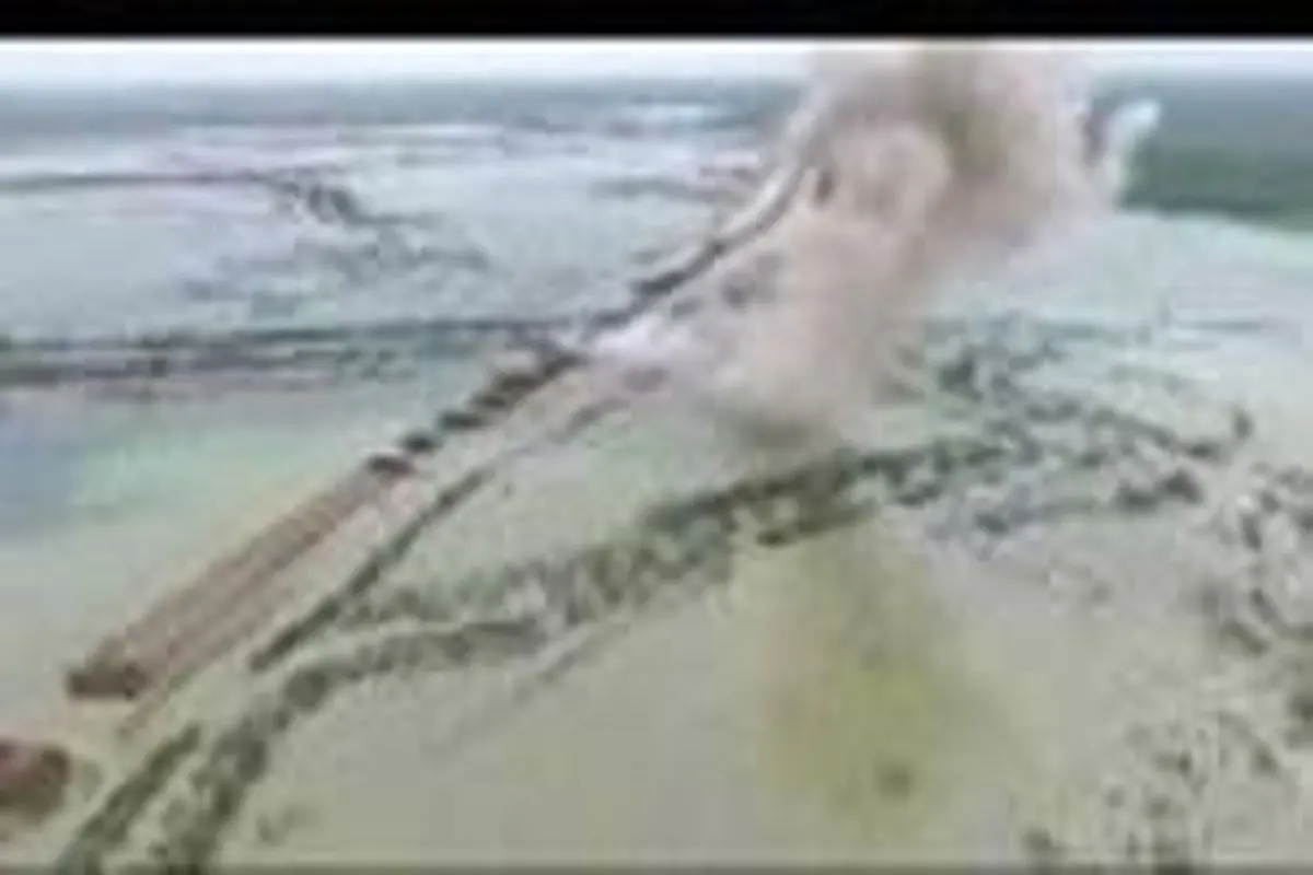 فیلم هوایی از انفجار دژ مرزی خوزستان توسط سپاه