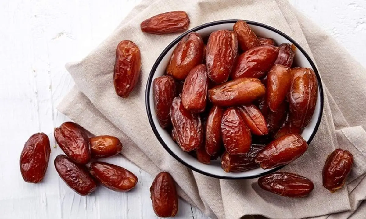 معجزه‌ی خوردن روزی دو عدد خرما