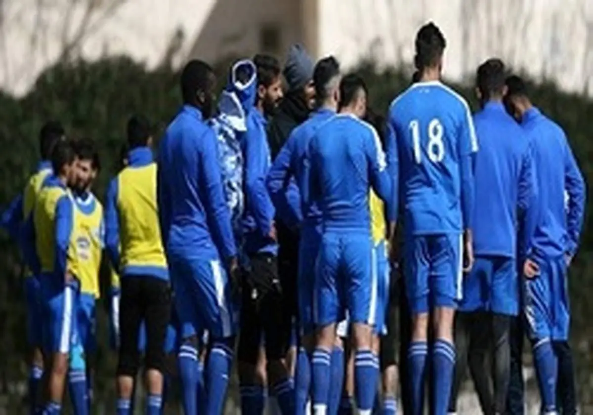 شفر با شاگردانش مخالفت کرد